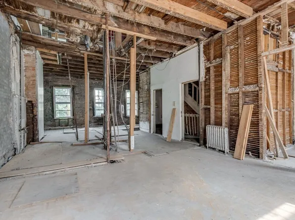 122 Hoyt Street image 26 of 57