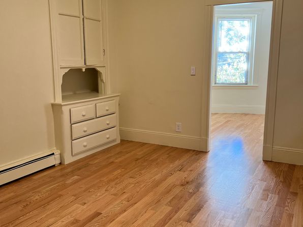 24 Boston St #2F