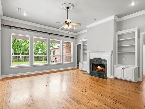 3rd image of 1648 Tiffany Ln