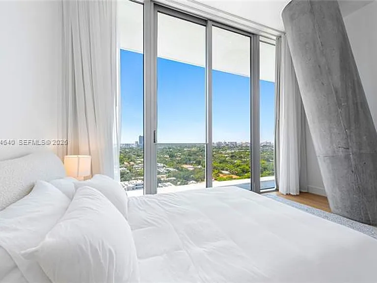 2669 S Bayshore Dr #1503-N — Photo 21