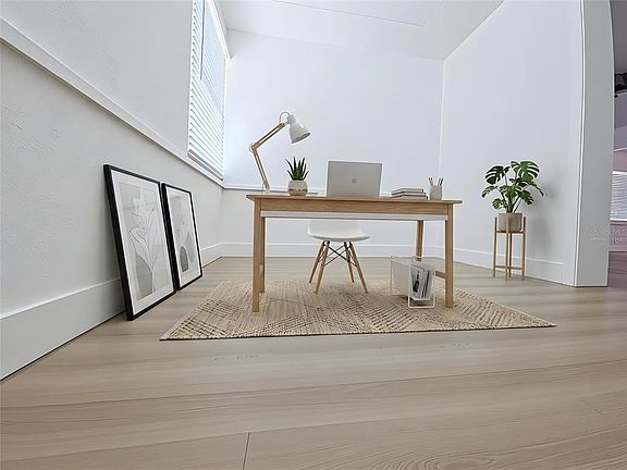5th image of 1035 15TH AVENUE S