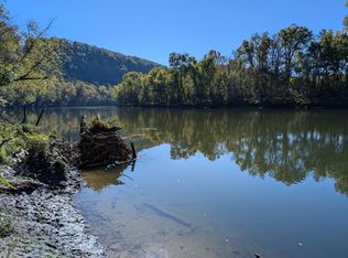 670 Miller Rd, Burkesville, KY 42717