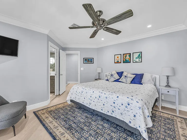 234 Seabreeze Cir — Photo 17