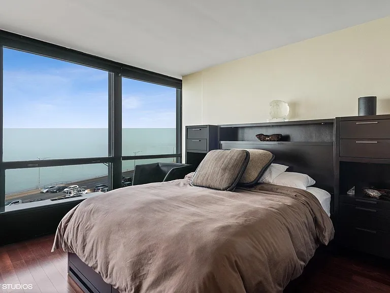 900 N Lakeshore Dr #514 — Photo 11