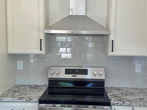 4th image of 9301 Marbarry Dr