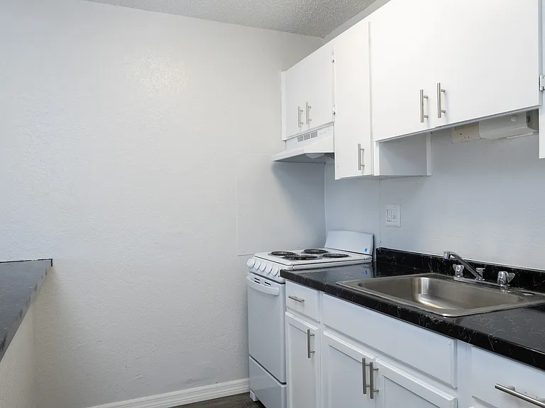 Springwood Villas — Photo 15