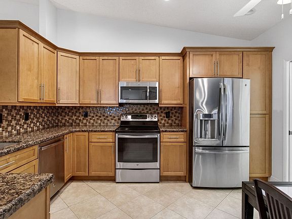 5th image of 6135 Waldwick Circle