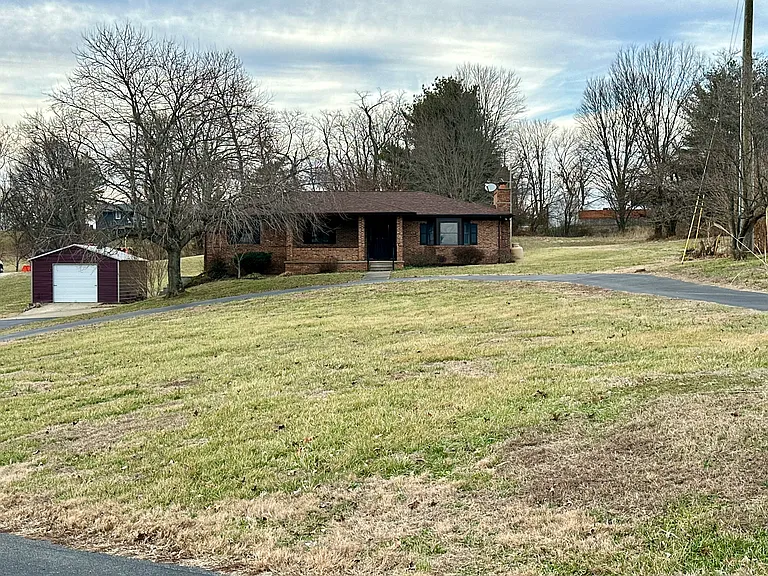 7269 Highway 405 — Photo 38
