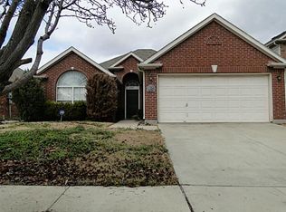 4725 Park Downs Dr, Fort Worth, TX 76137