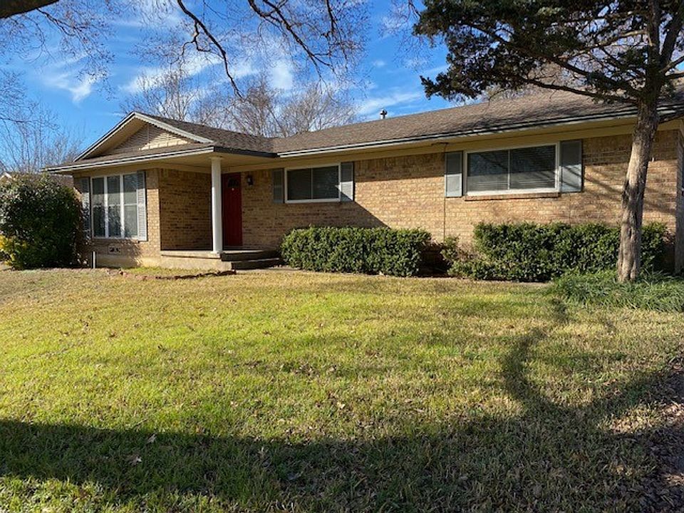 1st image of 2705 Paula Dr