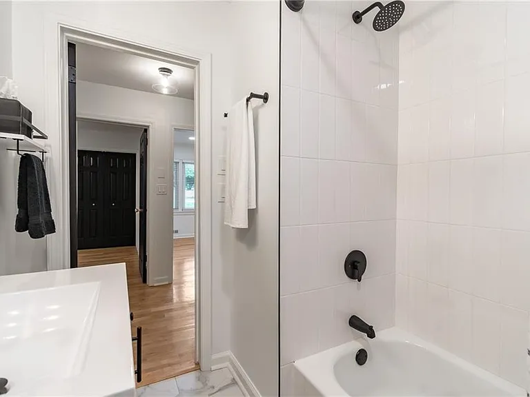 2093 Wildrose Dr — Photo 22