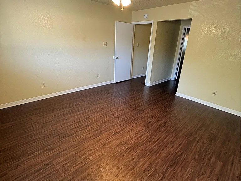 2309 Pena Cv — Photo 16