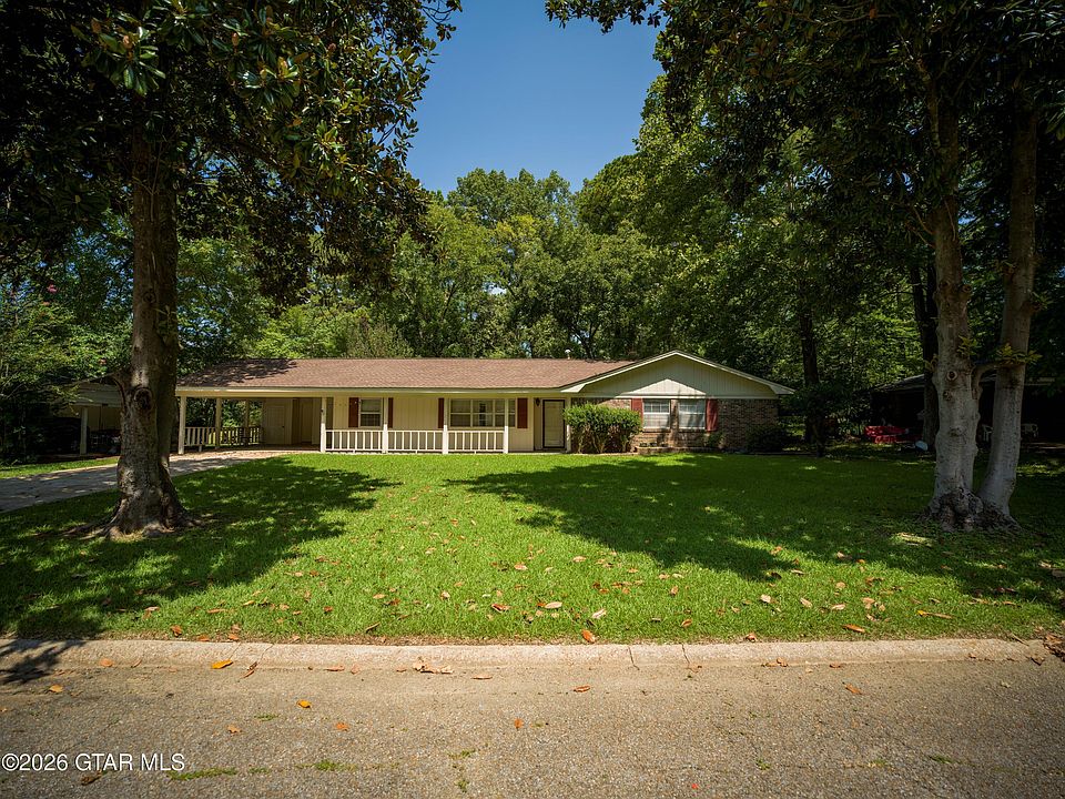 1st image of 2704 Maple Dr