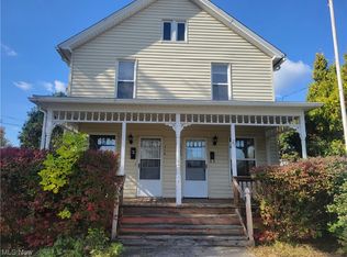 112 Chestnut St, Geneva, OH 44041