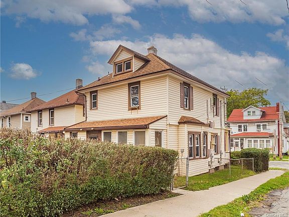 5th image of 42 Fullerton Ave