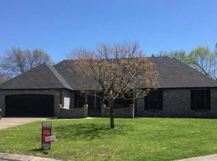 2030 Carolina Cir, Joplin, MO 64801