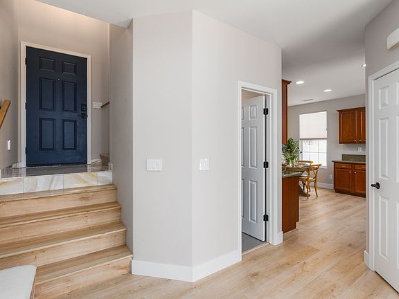 3rd image of 11052 Lamour Ln