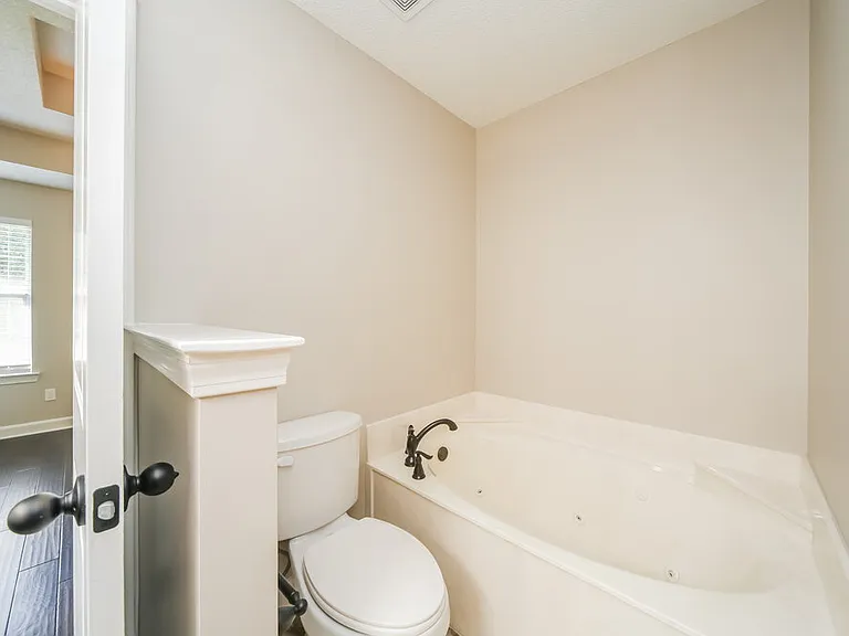 5714 Kingsman Dr — Photo 14