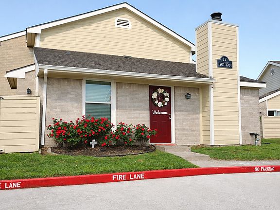4th image of 12919 Windfern Rd #803