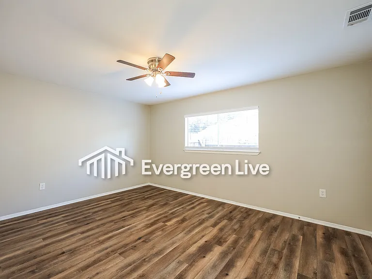 4719 El Vedado St — Photo 9