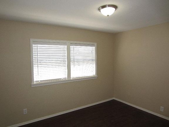 5th image of 32289 Avenue D #D