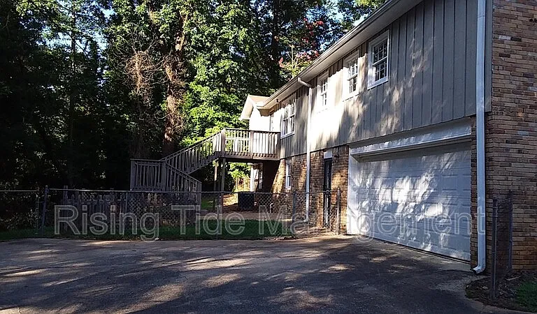 1248 Old Oak Cir — Photo 3