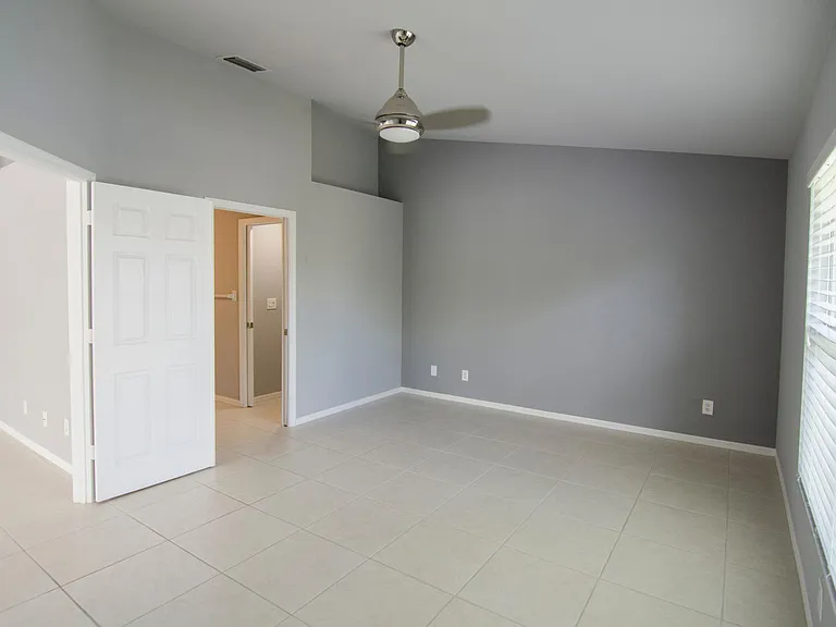 5205 Birmingham Dr #202 — Photo 22