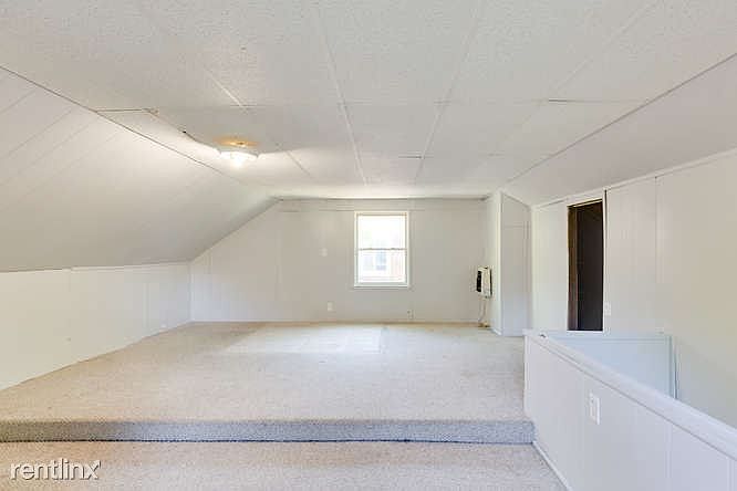 13534 Mettetal St Detroit MI-small-006-10-13534 Mettetal Str