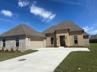 113 Fairdale Dr, Youngsville, LA 70592