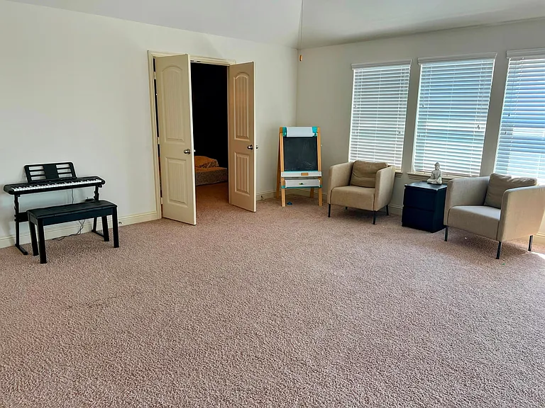 5611 Lightfoot Ln — Photo 7