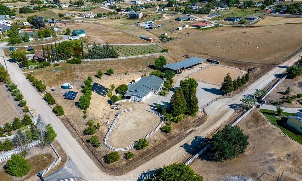 1st image of 3640 Debonair Dr