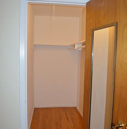 4th image of 5481 Carlson Dr APT 2