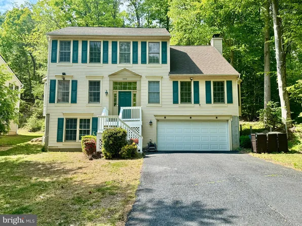 2455 Harpoon Dr, Stafford, VA 22554
