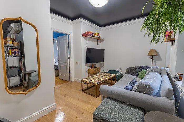 23 Margaret St #1 — Photo 6