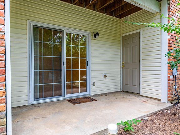 3rd image of 21 N Cedar Lake Dr W APT 107