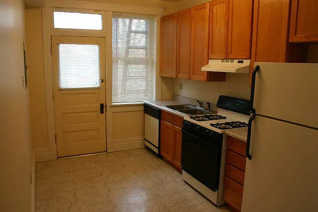 324 Laurel St #1N — Photo 13
