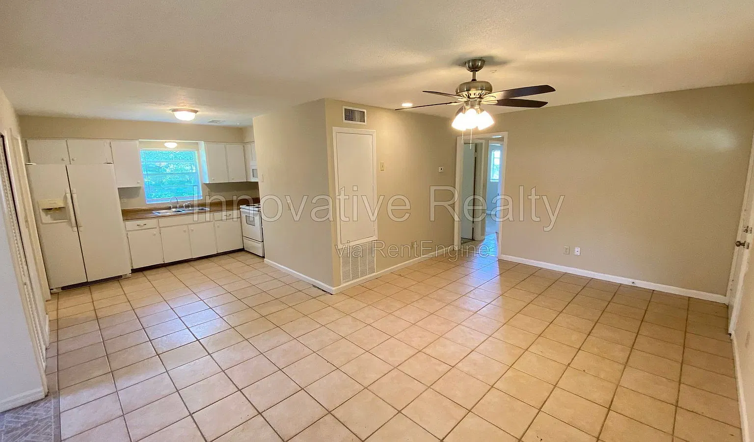 3 bed, 1.5 bath, 1142 sqft, $1,695 — Photo 3