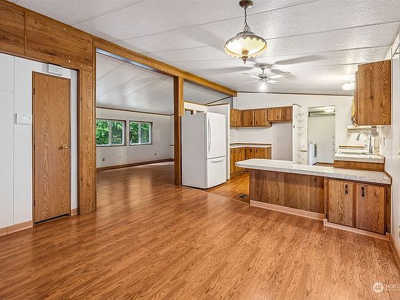 5th image of 34726 183rd Avenue SE