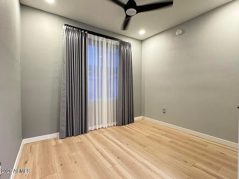 1701 E Colter St #431 — Photo 18
