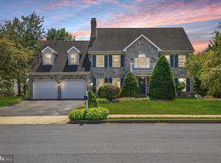 17 Sanderling Dr, Denver, PA 17517