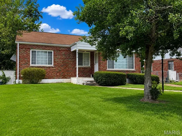 8818 Old Sappington Rd, Saint Louis, MO 63126