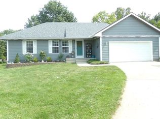 707 Lodwick Ln, Excelsior Springs, MO 64024