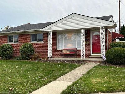 30640 Whittier Ave, Madison Heights, MI, 48071