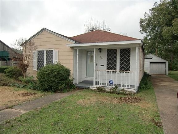2nd image of 4023 Brinkman Dr