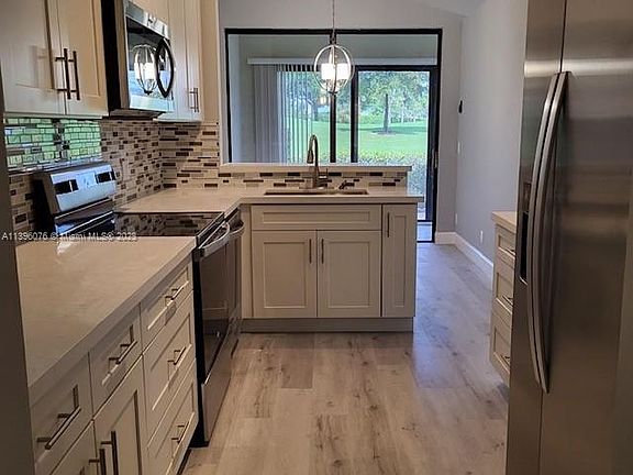 5th image of 8380 Lords Pl #8380