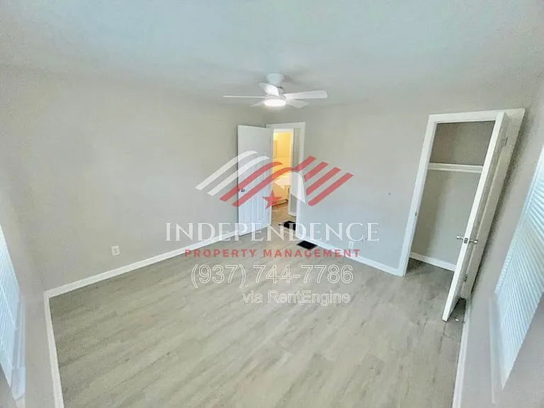 402 Harriet St — Photo 9