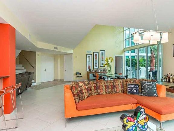 5th image of 3131 NE 188th St APT 1306