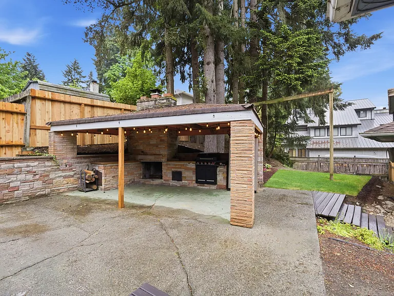 7715 236th St SW — Photo 23