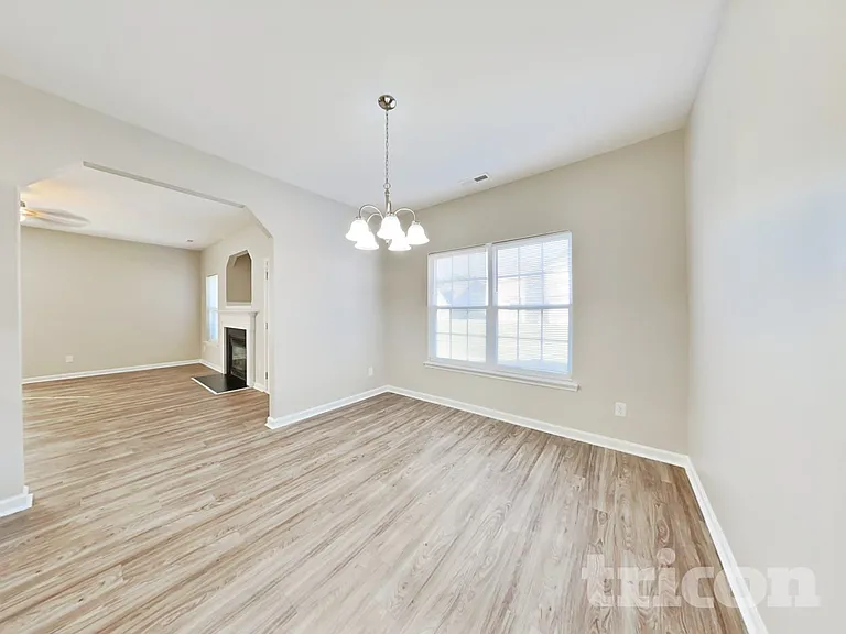 3120 Rendezvous Dr — Photo 4