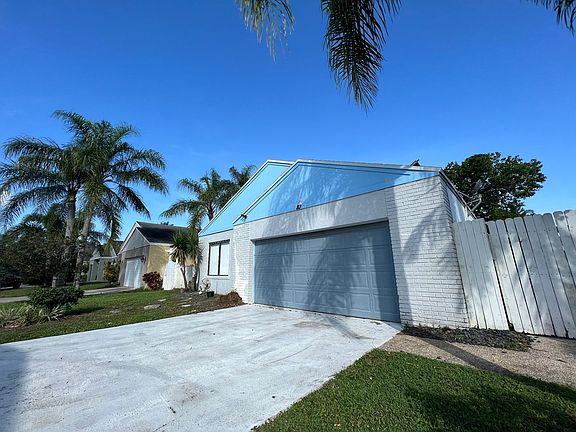 3rd image of 89 Buxton Ln